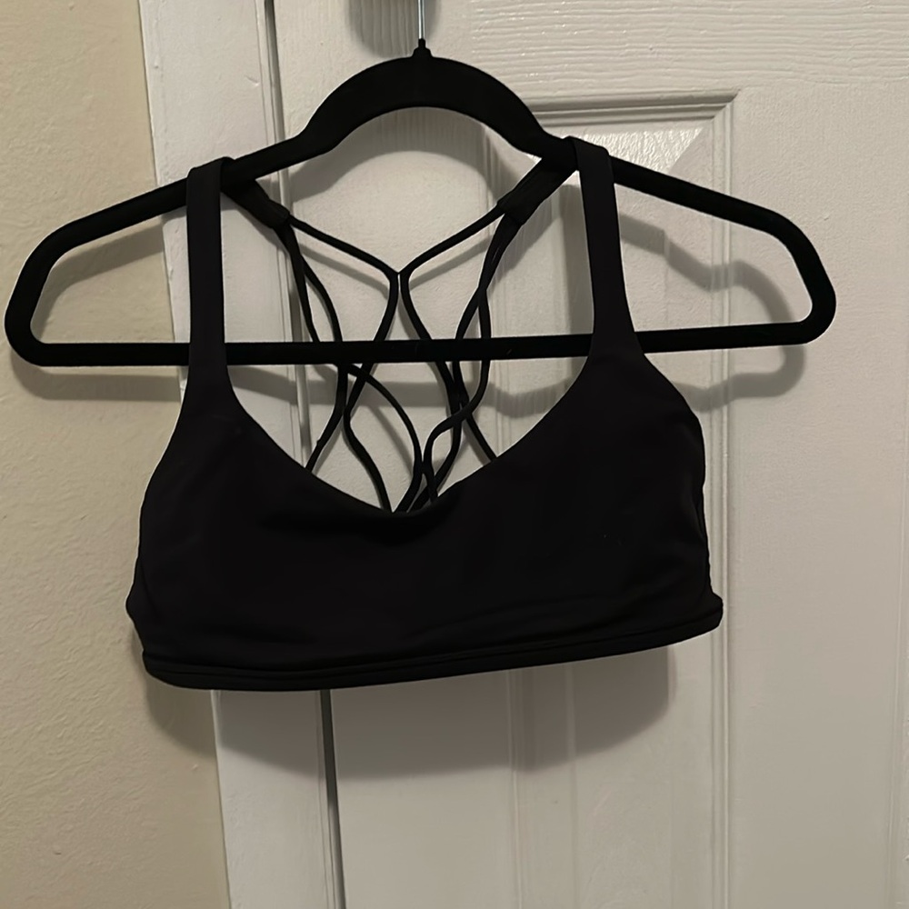Lululemon sports bra